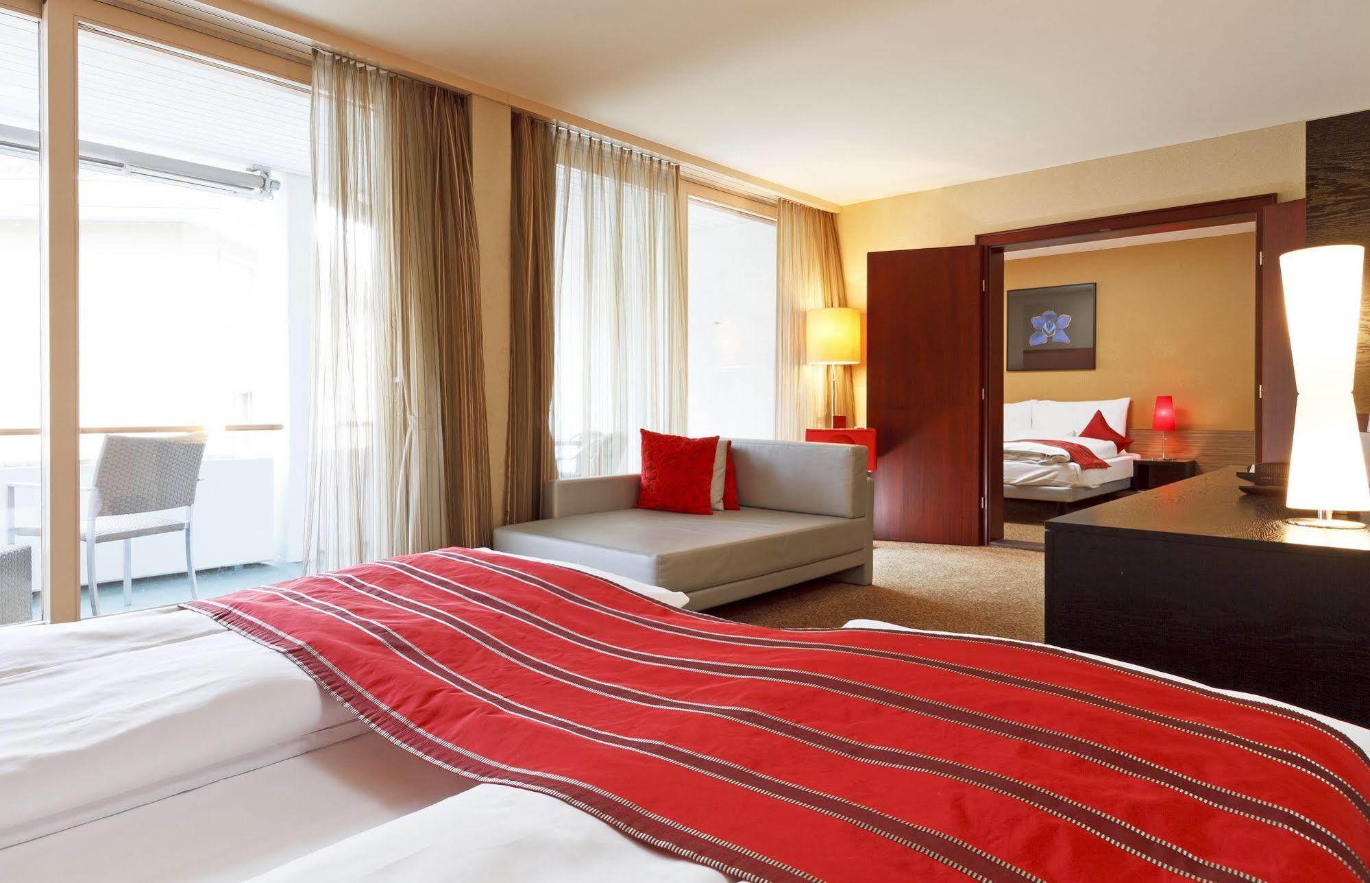 Post Hotel Weggis Luaran gambar